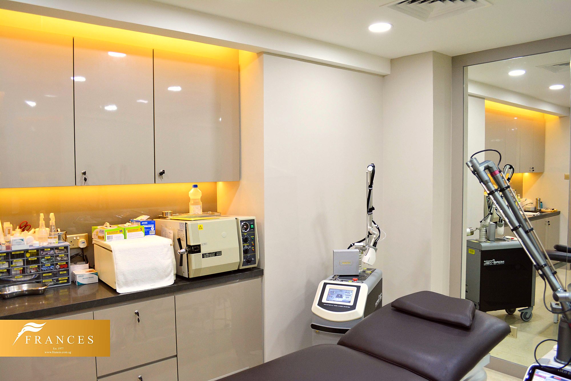 Treatment suite at Frances Medical & Aesthetic Clinic